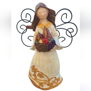 Pilgrim Angel Figurine